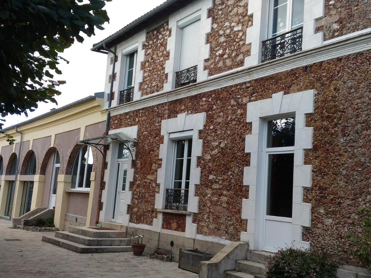 Les Tilleuls Chailly-en-Biere Exteriör bild